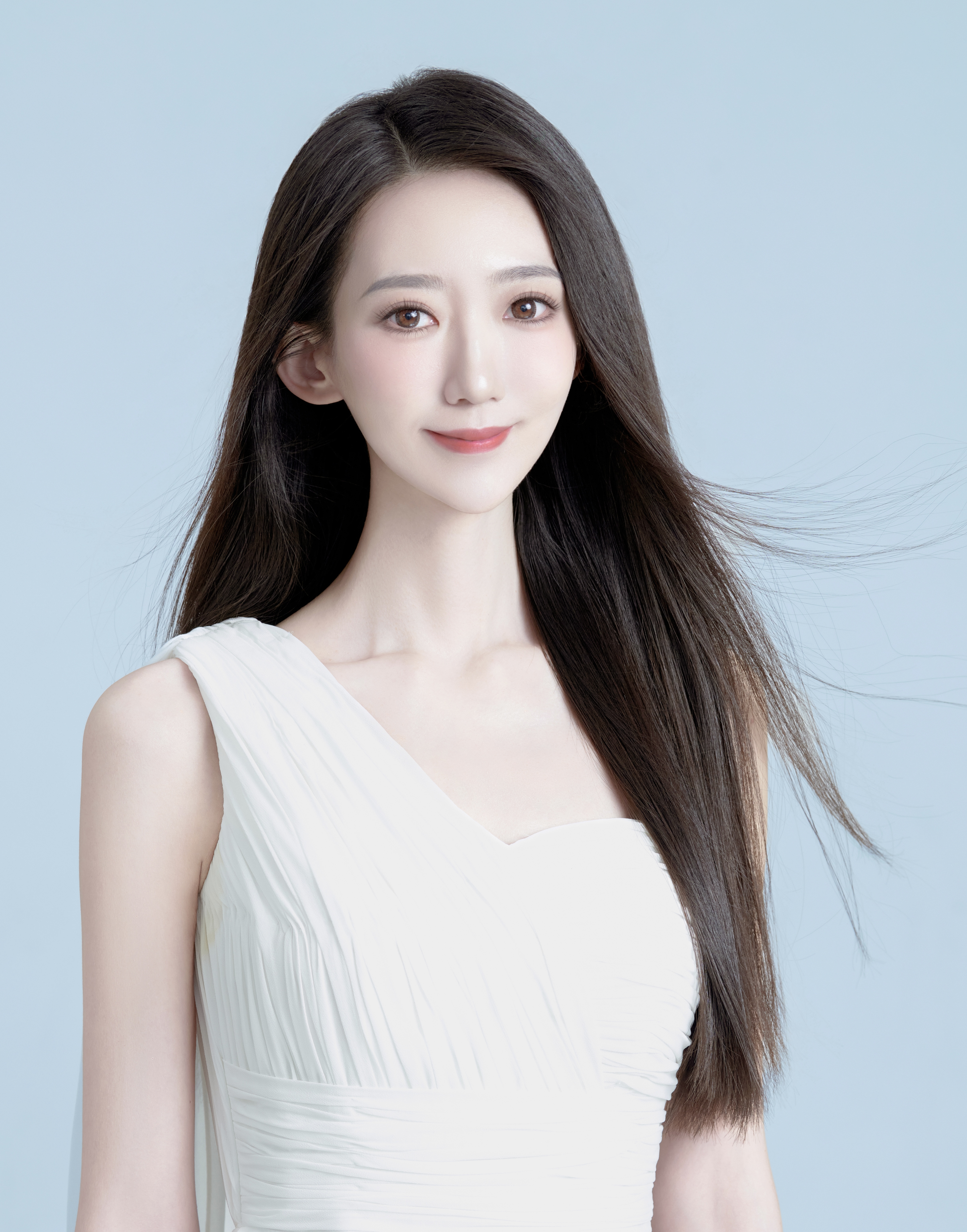 Yin Yijia photo 2